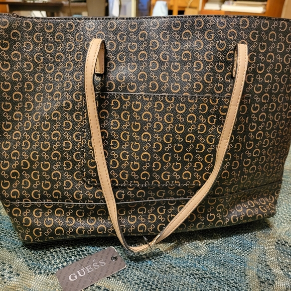 Guess Logo Tote Bag - Picture 2 of 6